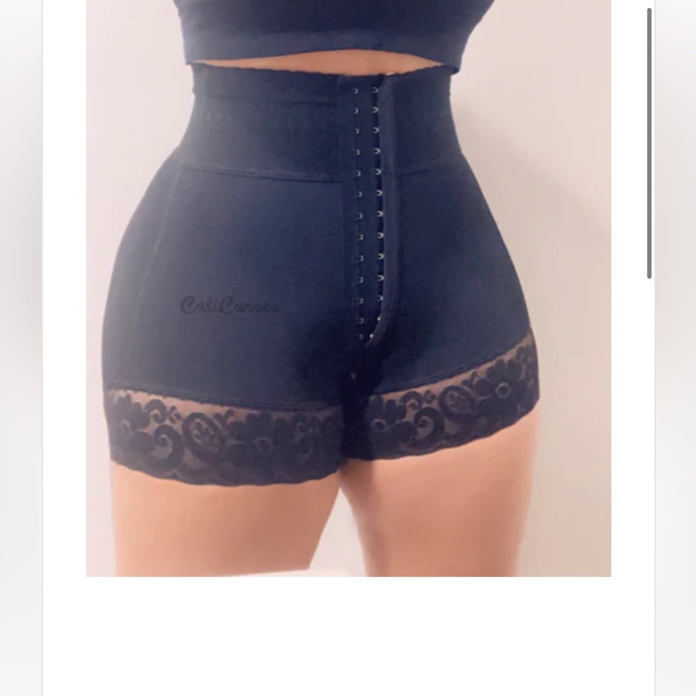 Cali curves faja shorts